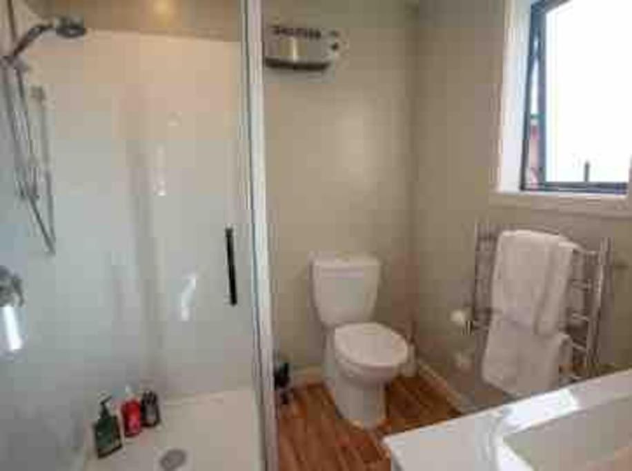 Great Views From New 2 Bedroom Apartment Te Anau Eksteriør bilde