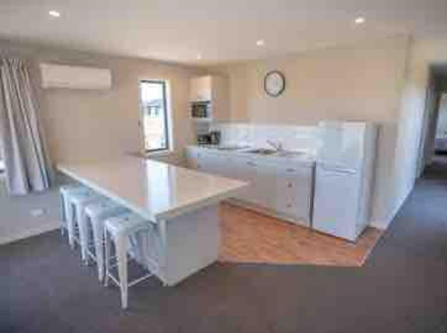 Great Views From New 2 Bedroom Apartment Te Anau Eksteriør bilde