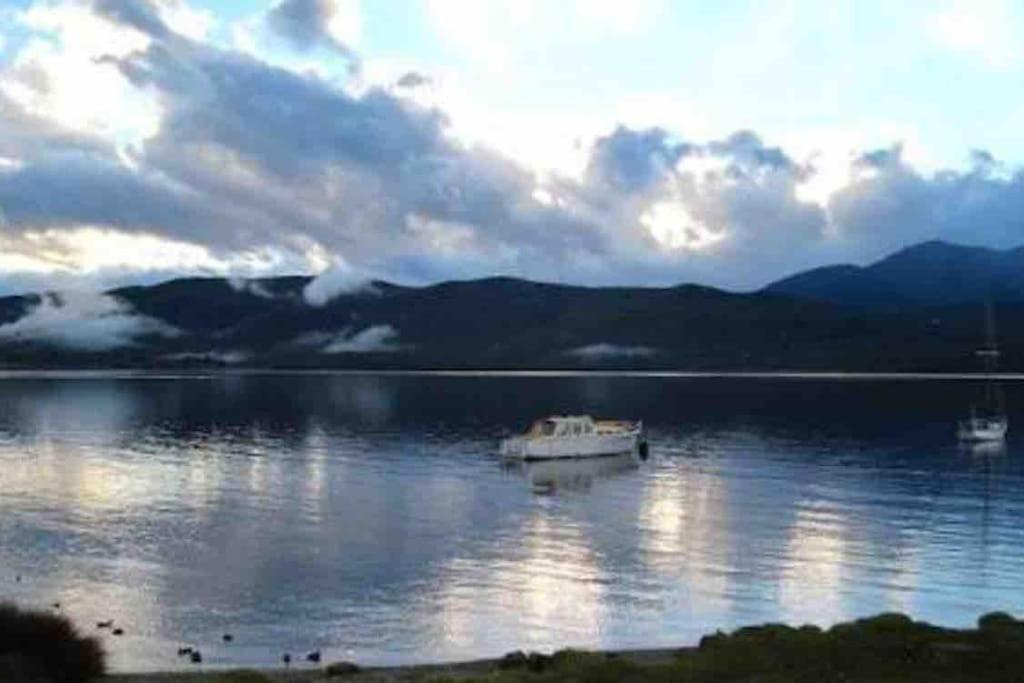 Great Views From New 2 Bedroom Apartment Te Anau Eksteriør bilde
